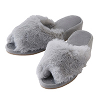 ふわふわファースリッパ