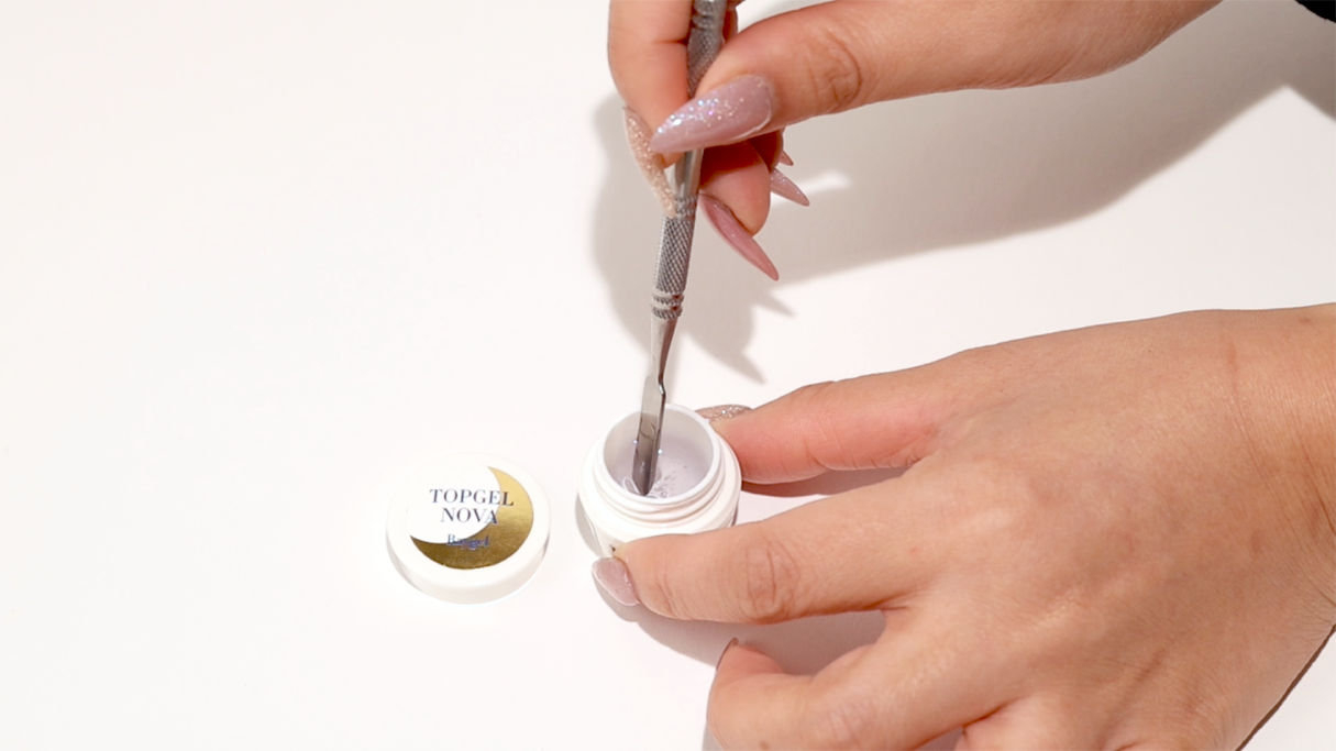 セミハードトップジェルNOVA（ノヴァ）