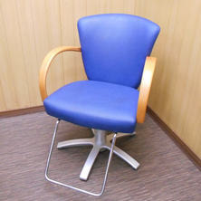スタイリングチェア タカラベルモント  LIU リウ ブルー