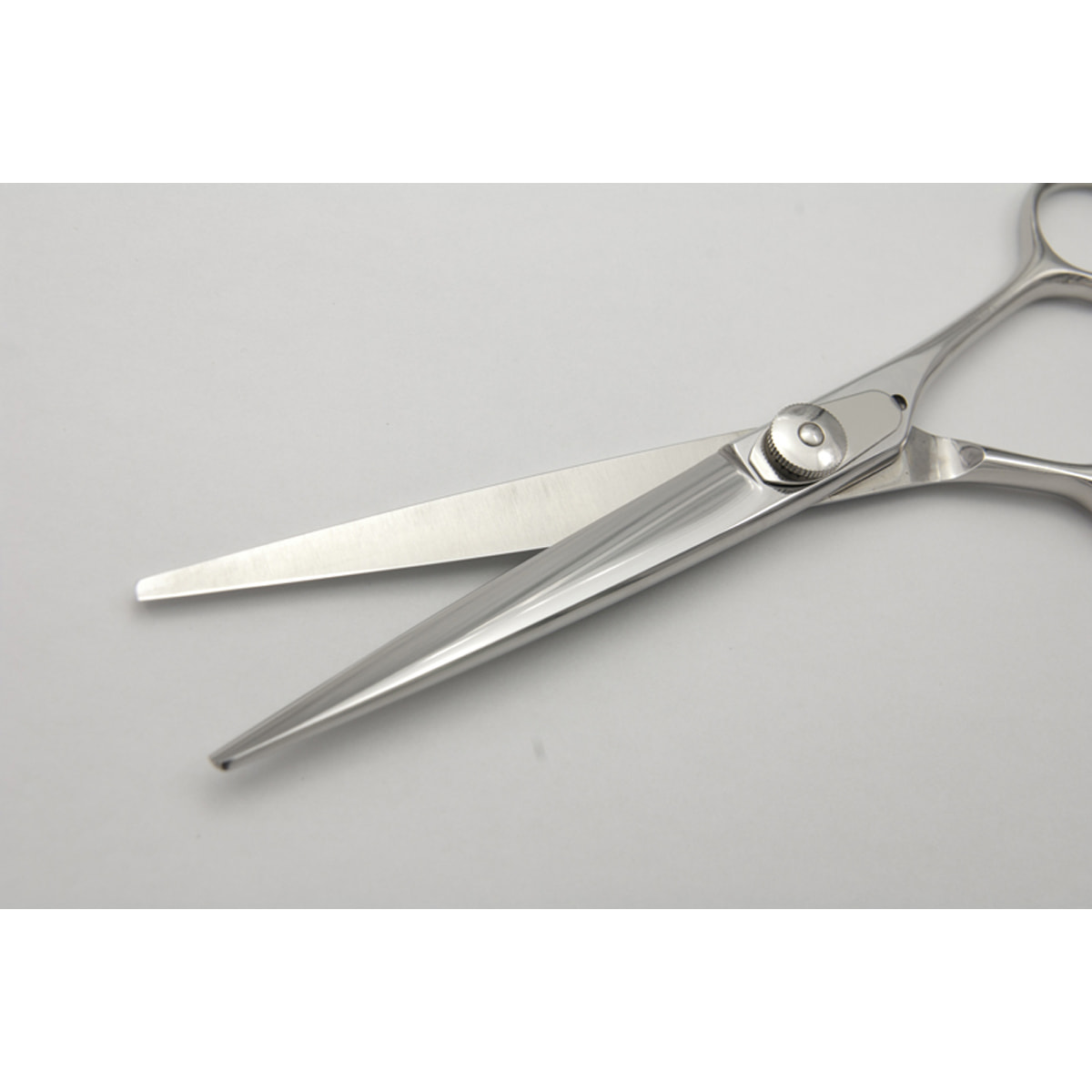 シザー　ハサミ　7.5インチ　美容師　WING いぬい　最終価格‼️ シザー ハサミ 7.5インチ 美容師 WING いぬい 最終価格‼️ 美容師用ハサミ