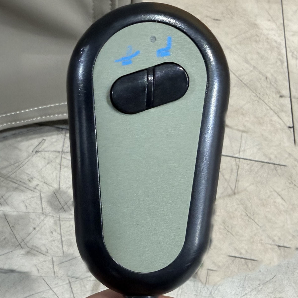 中古】ビューティガレージ 電動リクライニングチェア 『【GANA