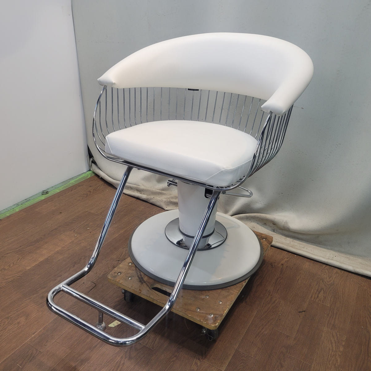 【美品】タカラベルモント　美容　カットイス　チェア　セットハープ　HARP 美品】タカラベルモント 美容 カットイス チェア セットハープ
