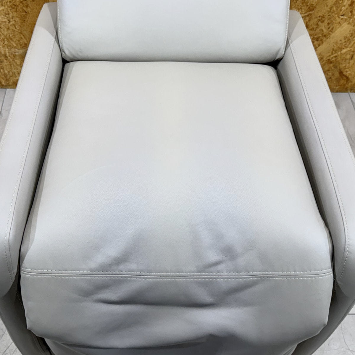 中古】ビューティガレージ 電動リクライニングチェア 『【GANA 