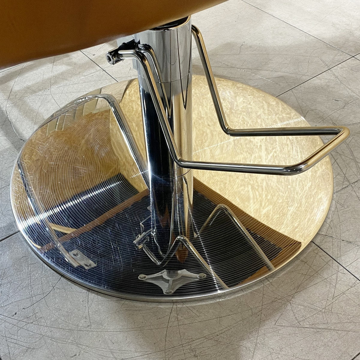 中古】ビューティガレージ スタイリングチェア 『BELTA（ベルタ）/HD