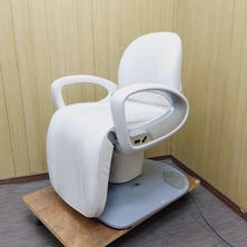 タキガワ Reserve RS-001A リザーブ ホワイト レッグレスト連動 マニュアルスイッチ不良あり