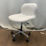 美品　Duo Stool (デュオスツール）タカラベルモント 1