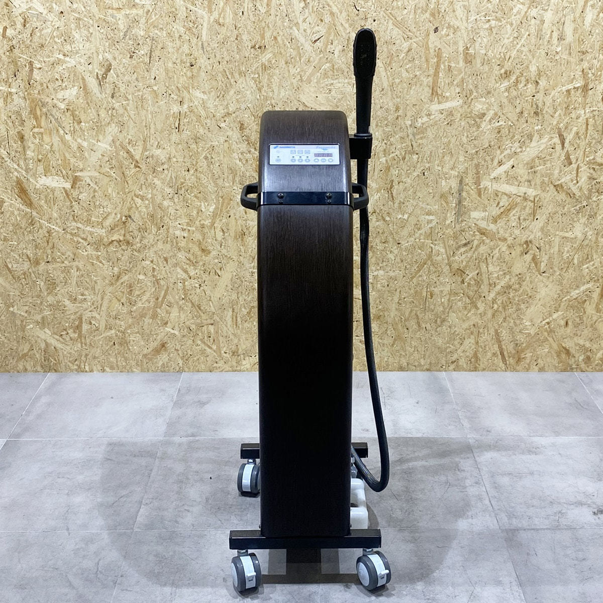 スネル美容室　パルッキーヴェンディ スネル美容室 パルッキーヴェンディ スネル美容室 パルッキー