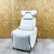 【中古】アイラッシュチェア　タカラベルモント 『Riche（リーチェ）』アイボリー