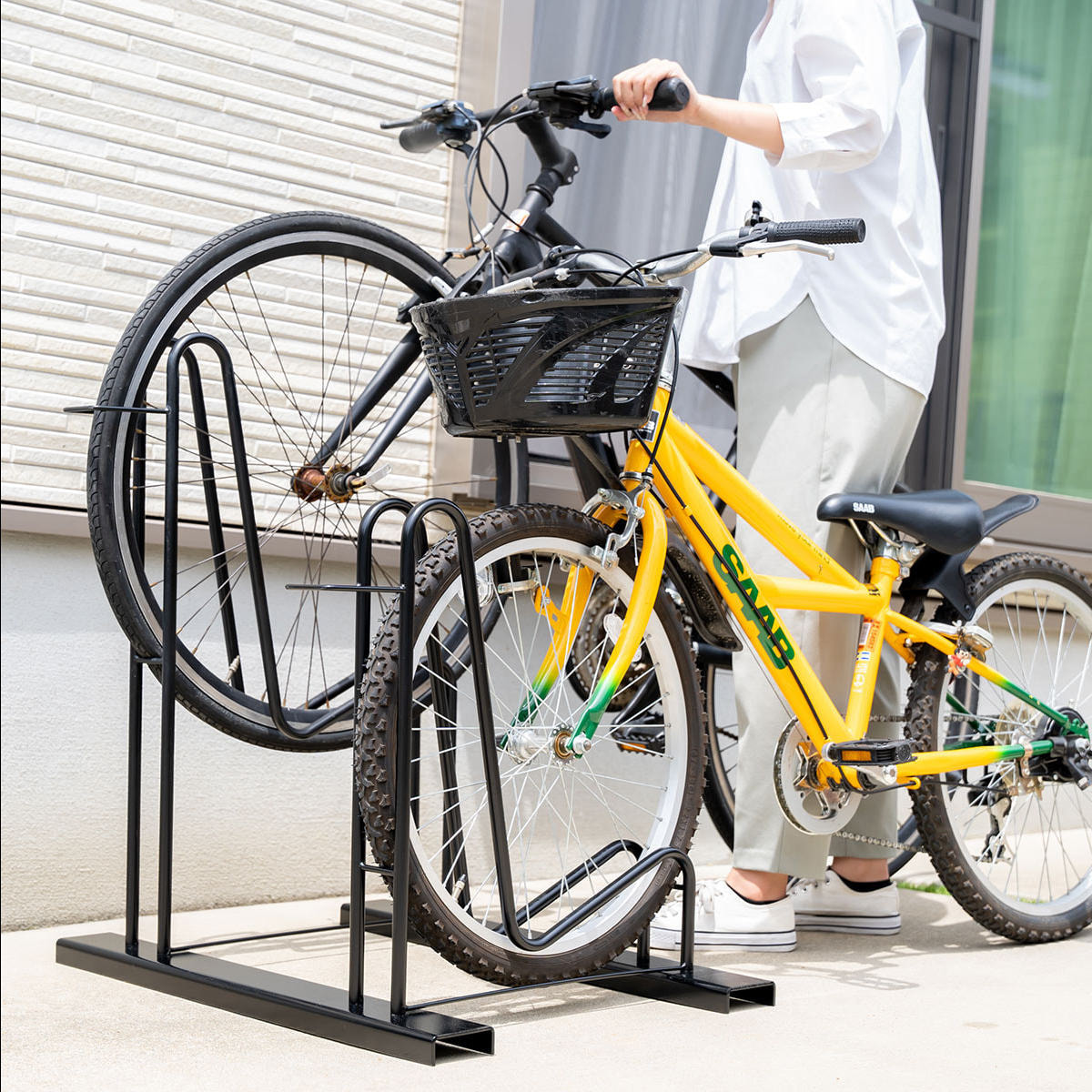 スタンドいらずの頑丈自転車ラック2台用（N277）の卸・通販