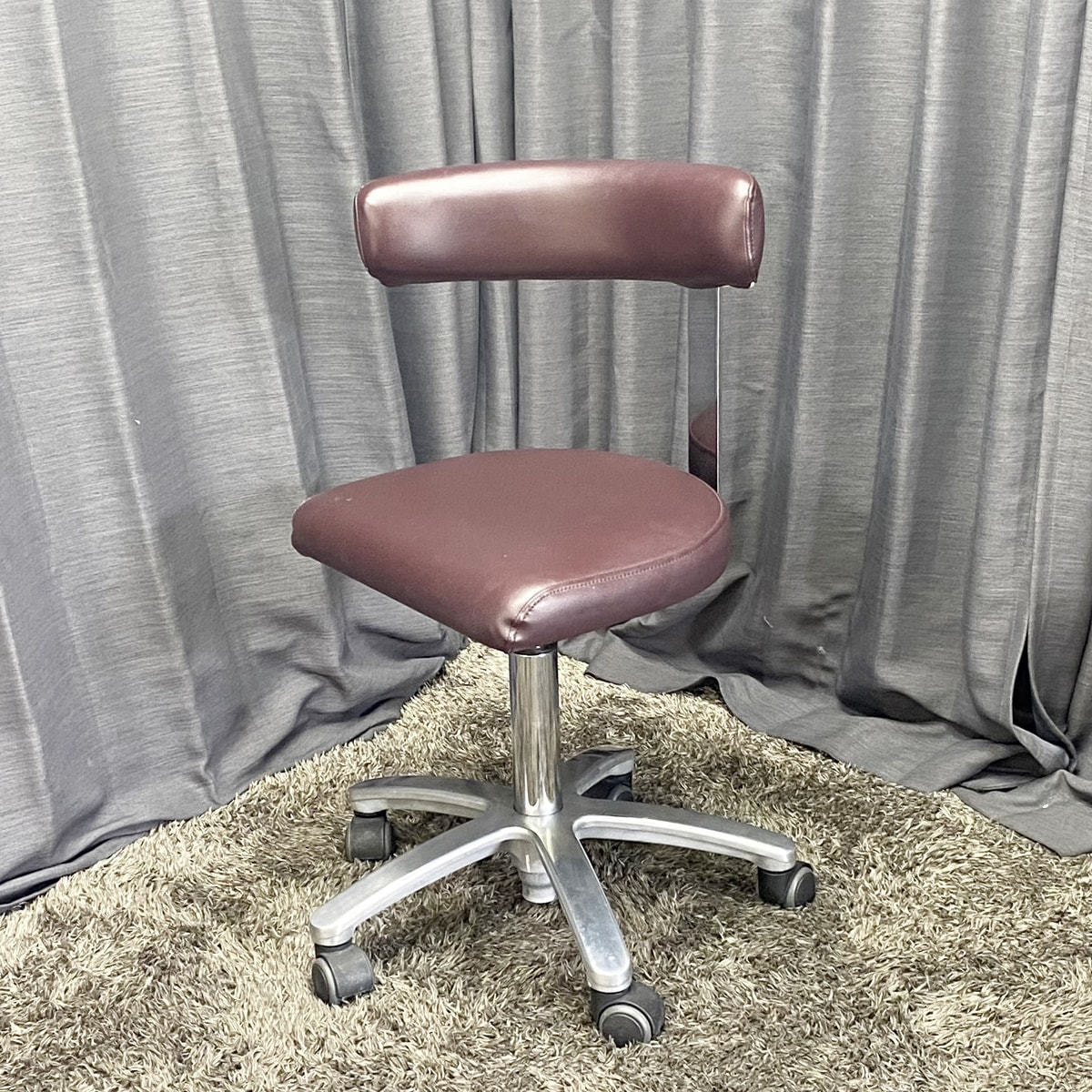 Eyelash chair リーチェ | チェア | 製品情報 | タカラベルモント