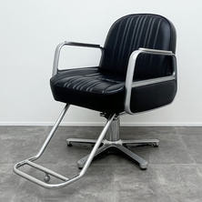 CADILLA （キャデラ）