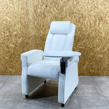 【中古】タカラベルモント　ネイルチェア 『REINE II Cil（レーヌ2 シル）』フットワゴンなし