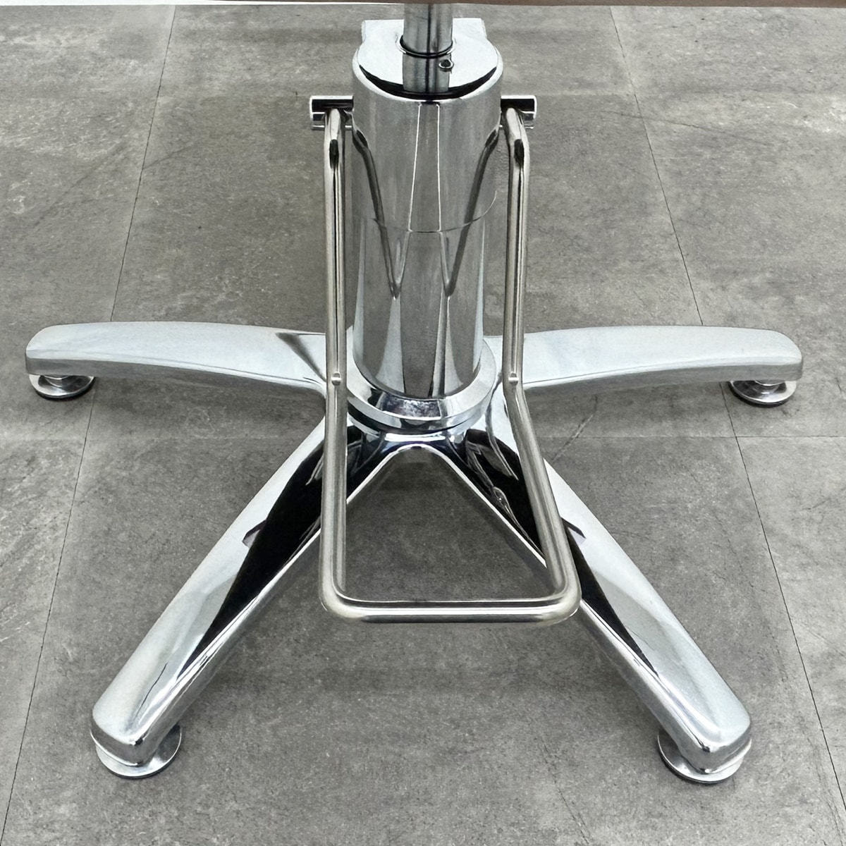 椅子 ALBERO ALBERO（アルベロ）の卸・通販 | ビューティガレージ