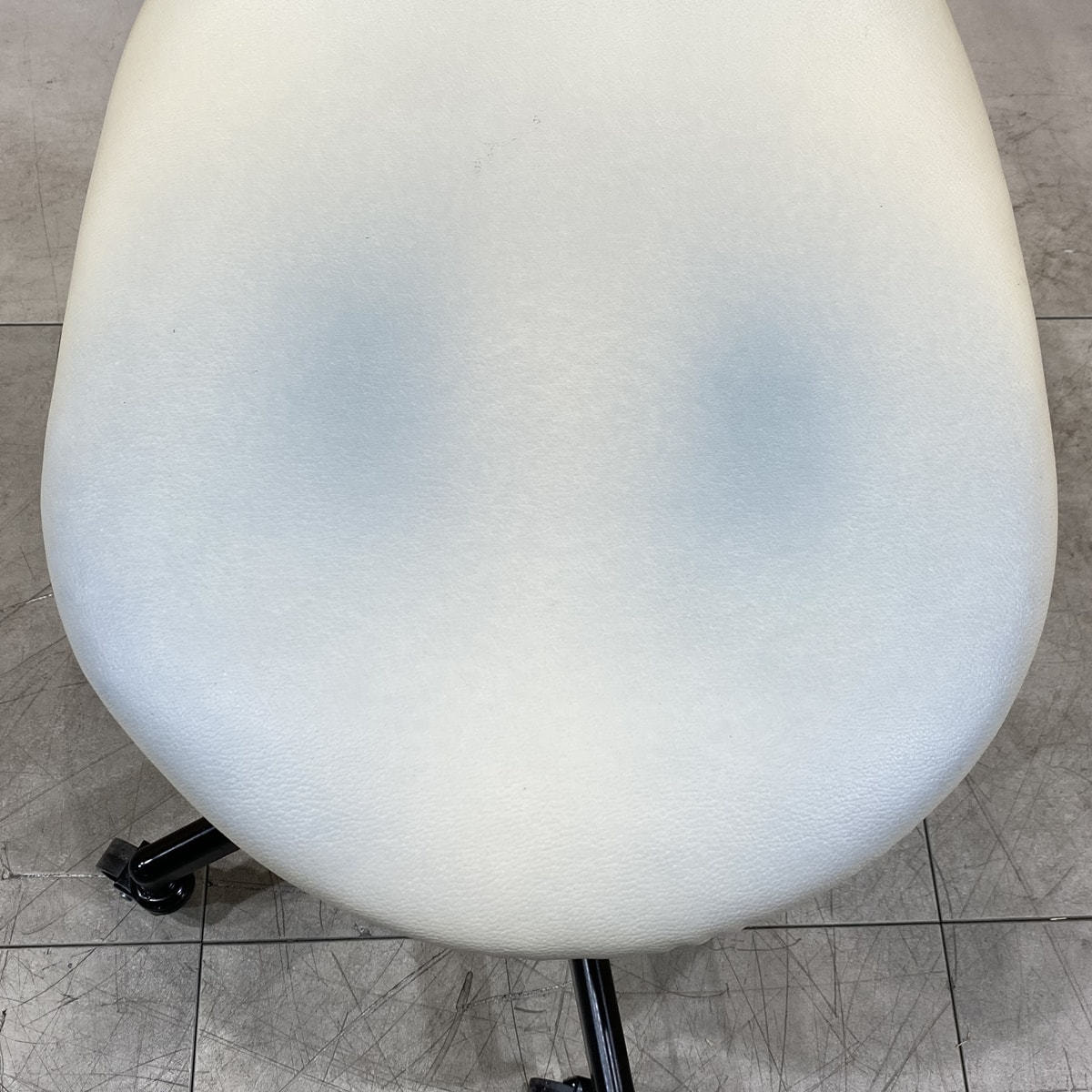 中古】アイラッシュガレージ スツール 『 【GANA】 カルマース』ヌード