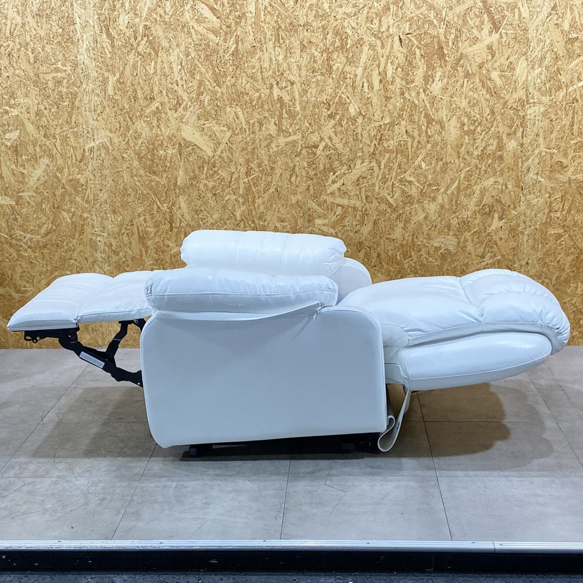 中古】ビューティガレージ 電動ラウンジチェア『SHIFFON Jr
