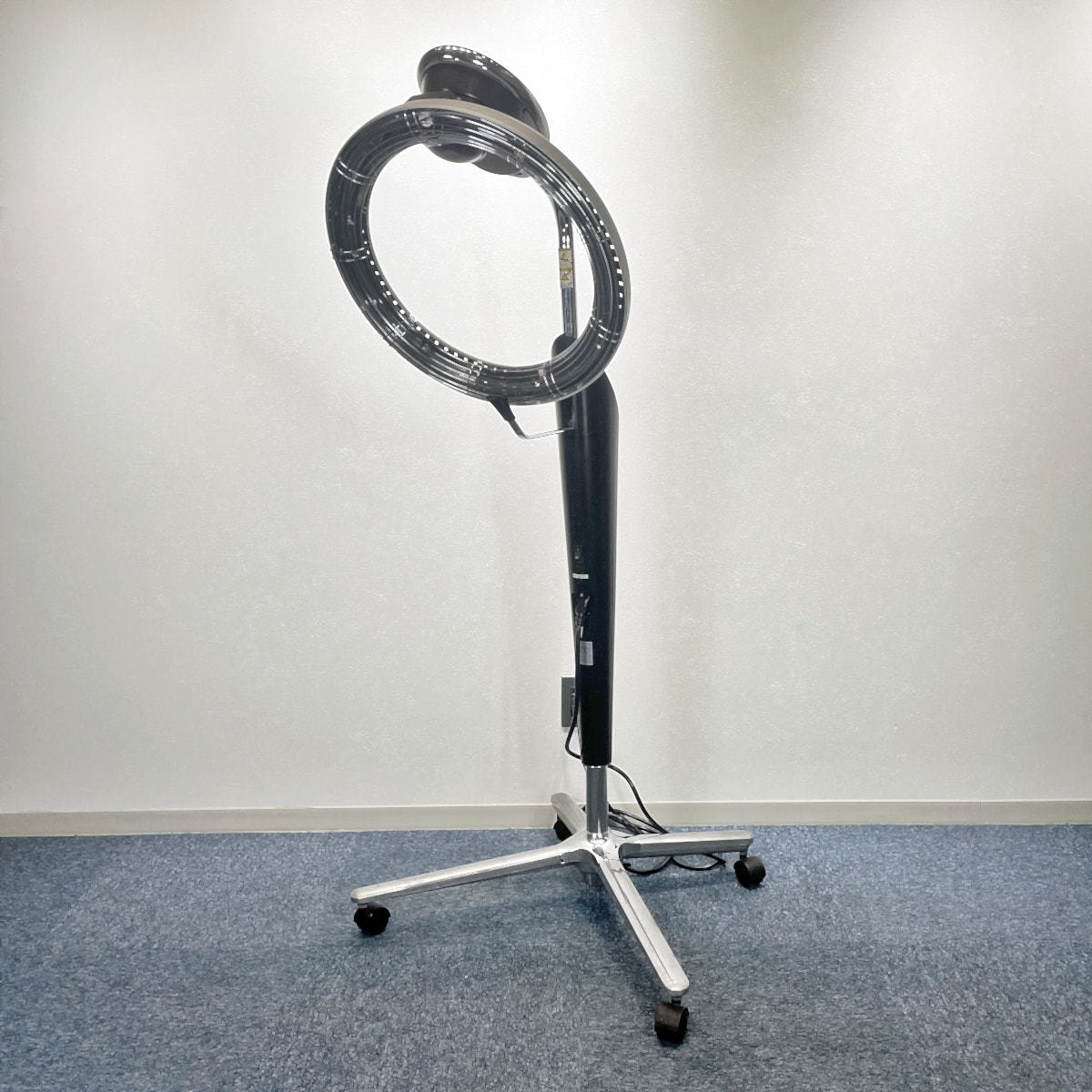 美品　定価290,000円　タカラベルモント　促進機　ローラーボールF 美容室 中古】タカラベルモント 促進機『ROLLER BALL F（ローラーボール