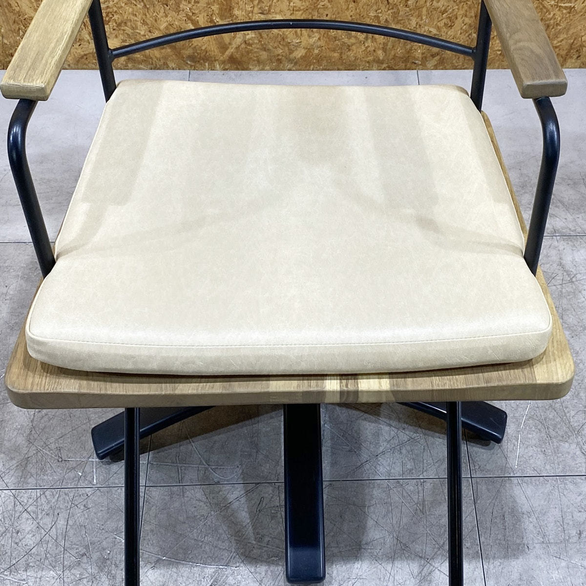 中古】タカラベルモント セット椅子 『r.a.f #02（ラフ ゼロニ）/SP