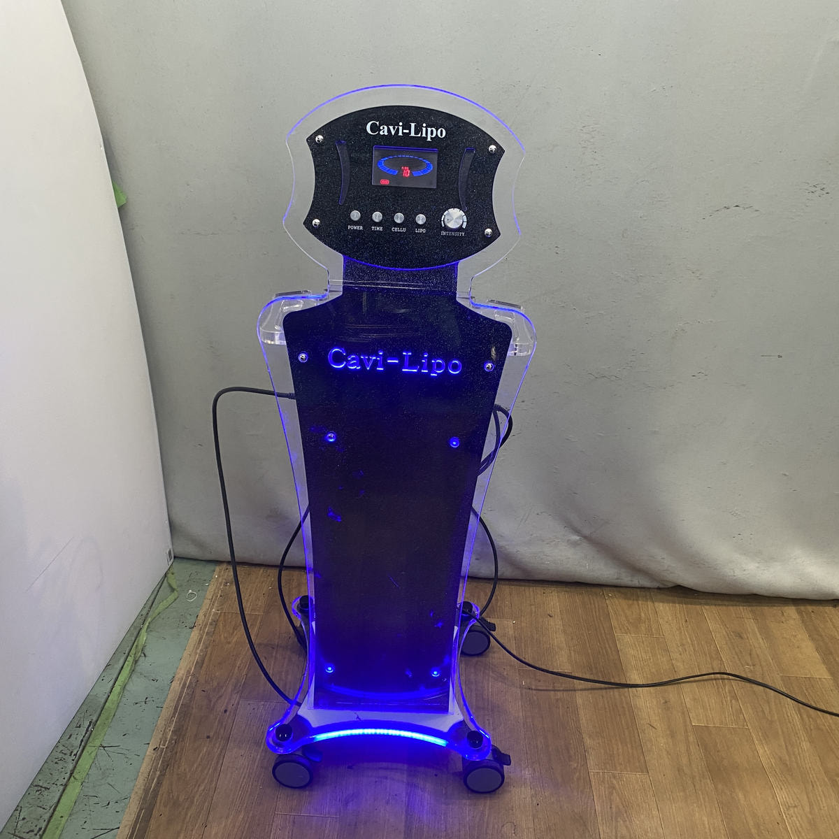 業務用　Cavi-Lipo 美容機器 Cavi-Lipo 痩身の業務用キャビテーションの卸・通販 | ビューティガレージ