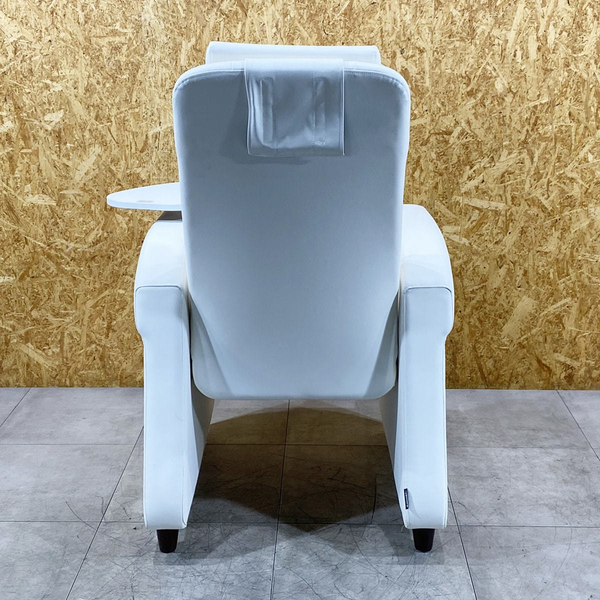 中古】タカラベルモント ネイルチェア 『REINE II Cil（レーヌ2 シル