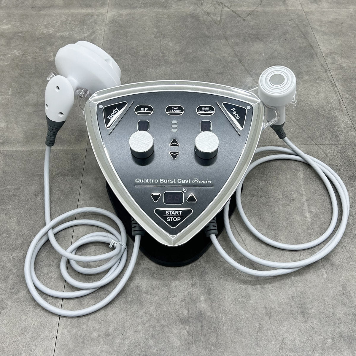 Quattro Burst Cavi Premier（クワトロバーストキャビプレミア）の卸