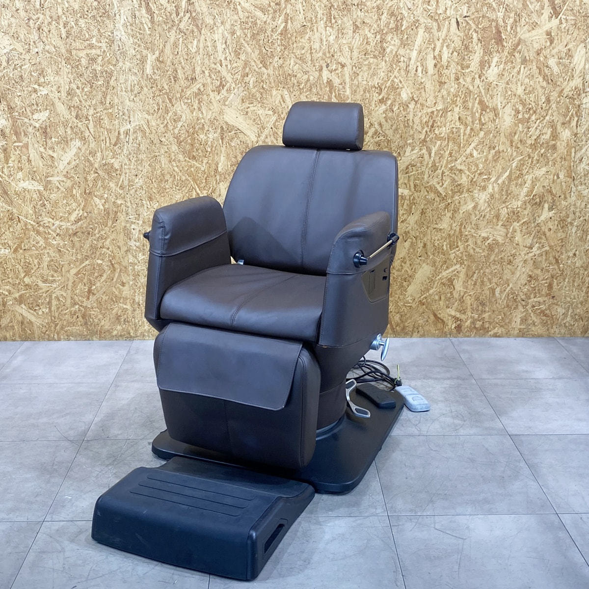 中古】滝川 マルチチェア 『リザーブRS-003』エスプレッソブラウンの卸