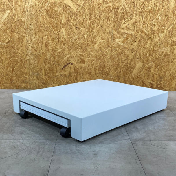 【中古】ビューティガレージ　リクライニングチェア（フットケア）ステージ HD-020 カート付き（ホワイト） 1