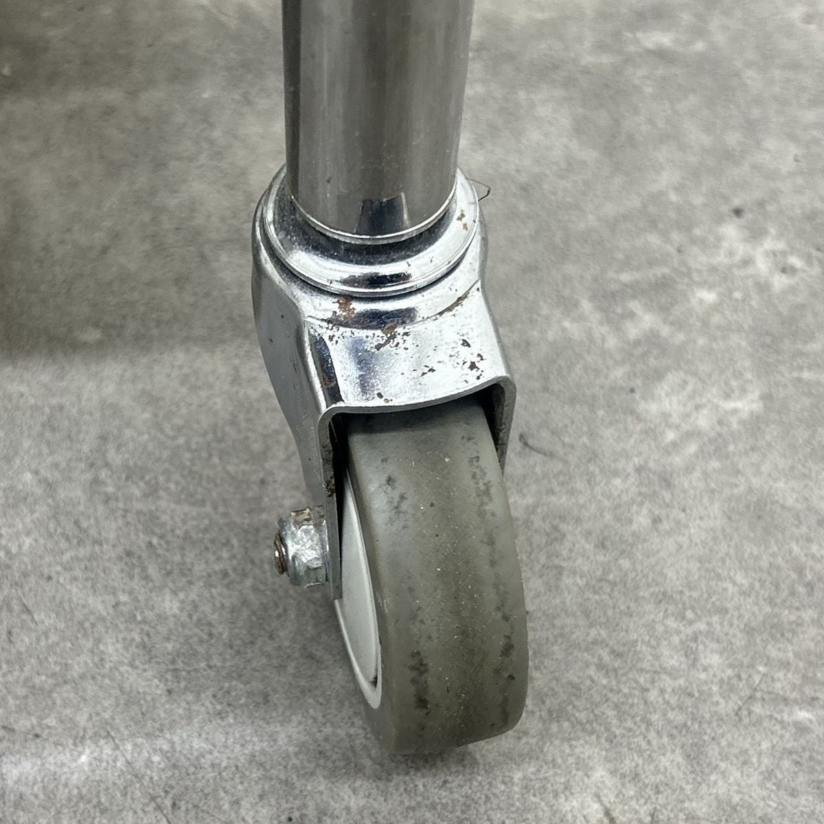 MN03ワゴン (キャスターストッパー付）の卸・通販 | ビューティガレージ