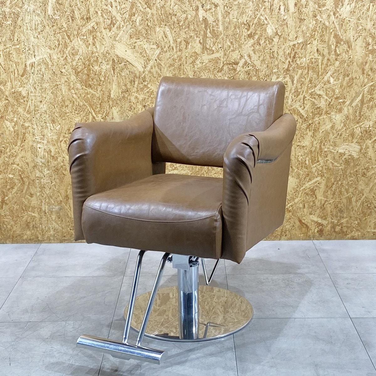 中古】ビューティガレージ スタイリングチェア 『 BREEZE（ブリーズ