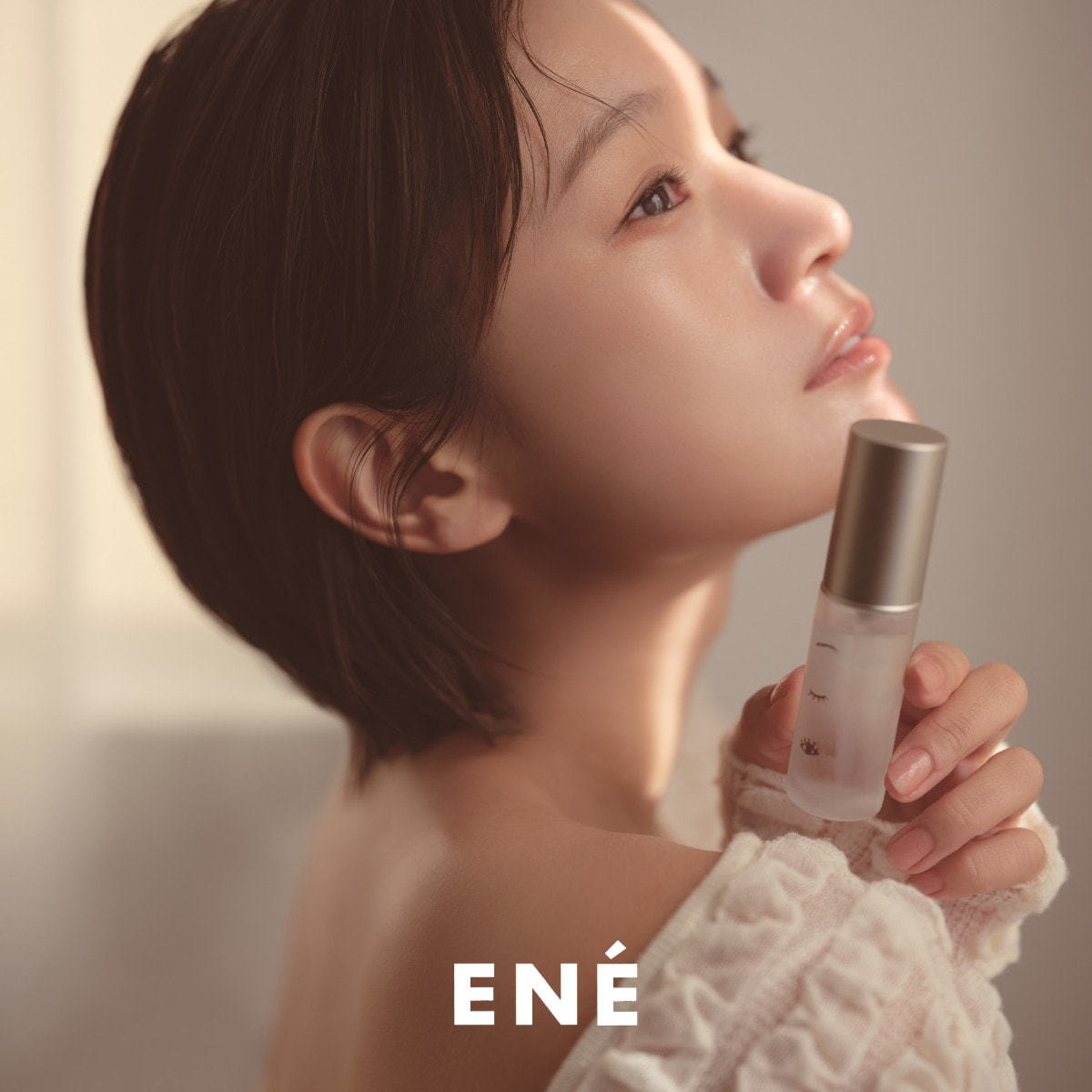 ENÉ】エネ リポシルクショット 15ml の卸・通販 | ビューティガレージ