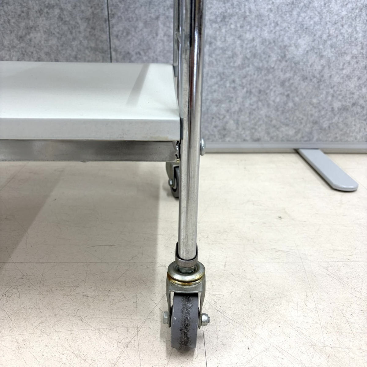 アウトレット】ボール付ワイドエステワゴン【完全組立済】の卸・通販