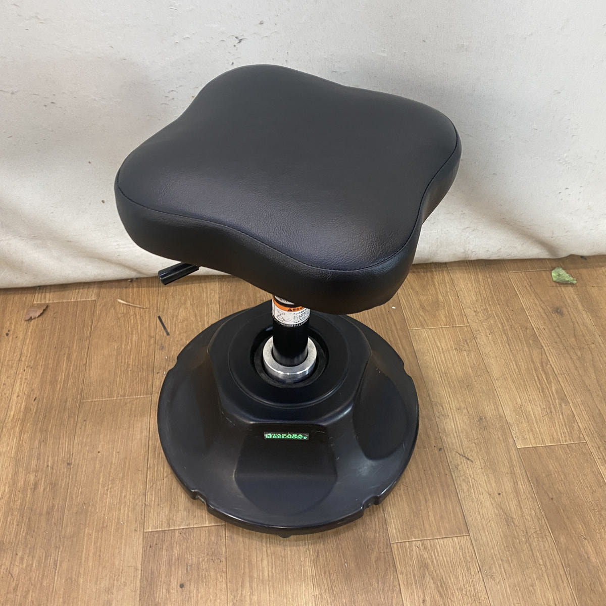 シート張替品）YUME スツール EX-YMST 黒の卸・通販 | ビューティガレージ