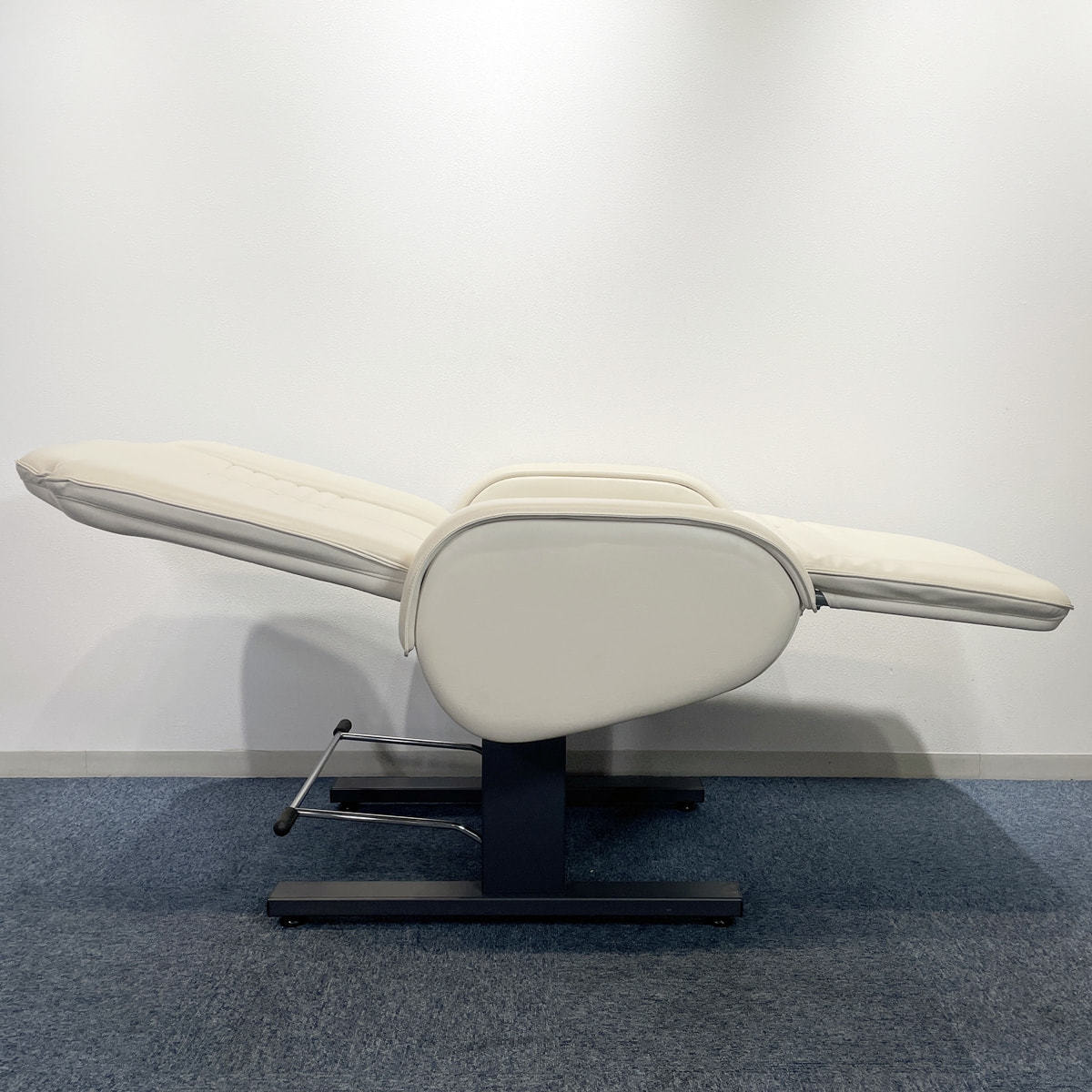 タカラベルモント「快適美顔」エステベッド リクライニング タカラベルモント「快適美顔」エステベッド リクライニング