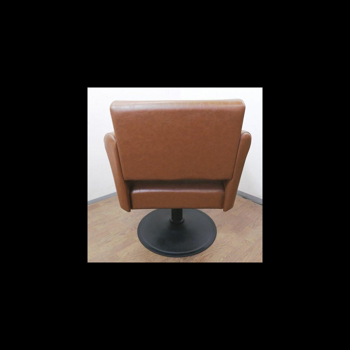 ビューティガレージ スタイリングチェア BREEZE ブリーズ キャメル 丸