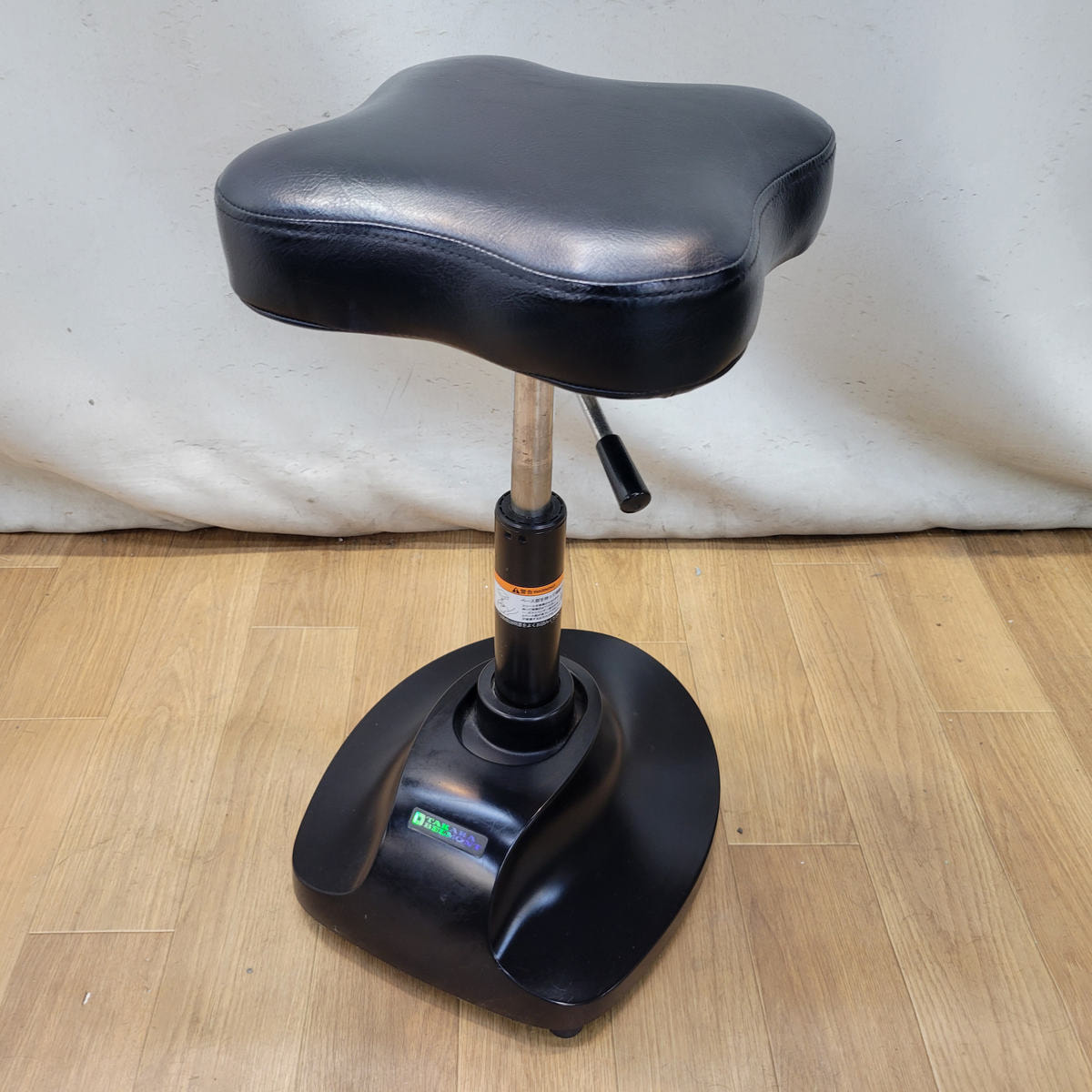 YUME ESPOIR(ユメ エスポワール) 専用スツールの卸・通販 | ビューティ