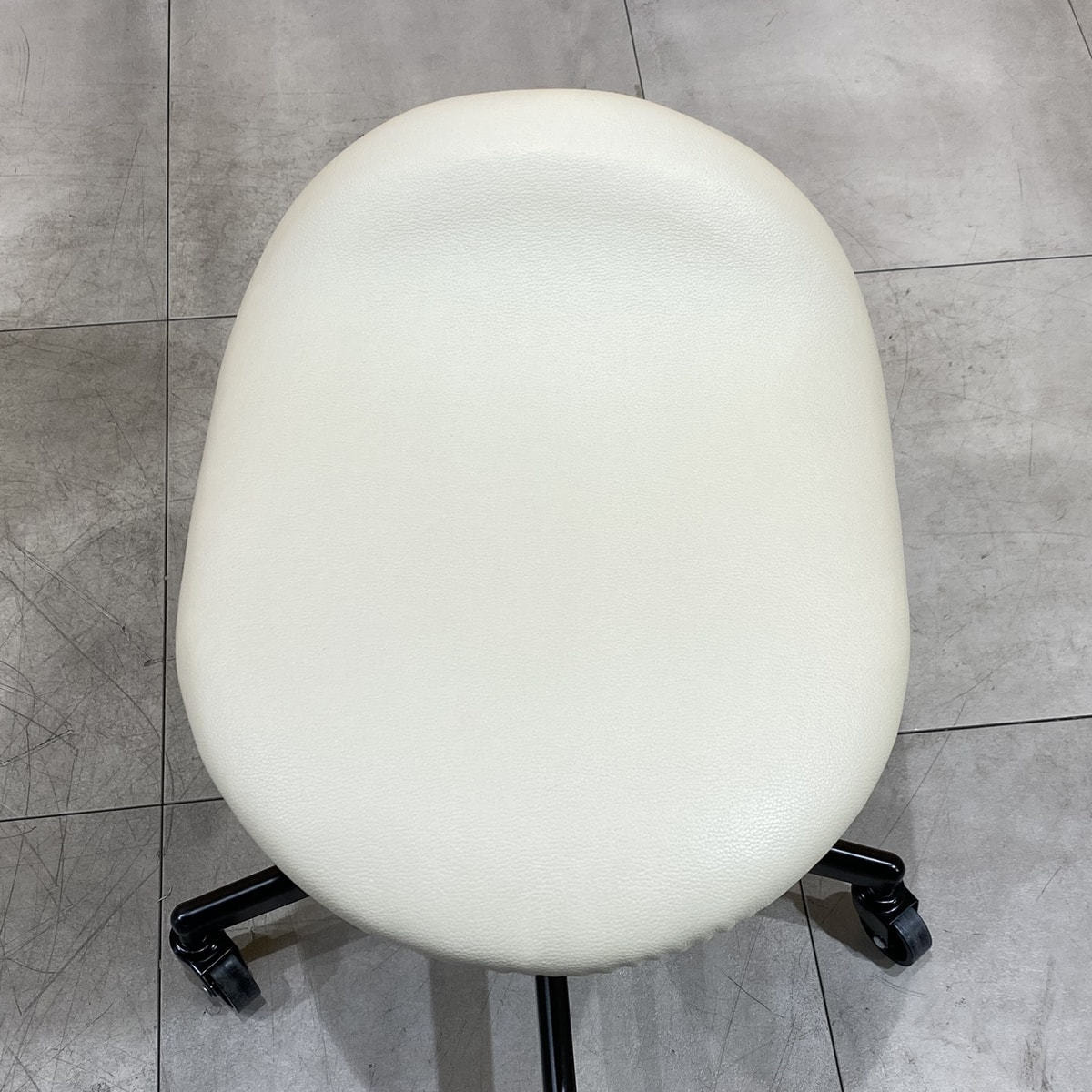 中古】アイラッシュガレージ スツール 『 【GANA】 カルマース』ヌード