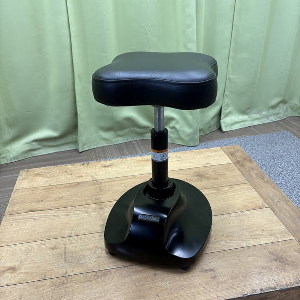 ESPOIR STOOL (エスポワールスツール) 1