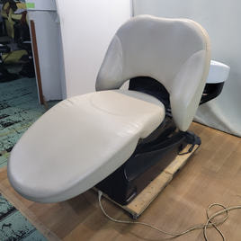 TAKARA BELMONT（タカラベルモント）のエステベッド/フェイシャル