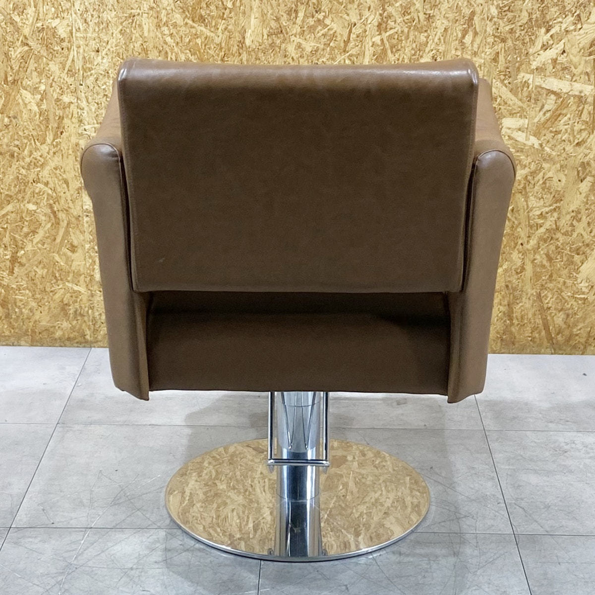 中古】ビューティガレージ スタイリングチェア 『 BREEZE（ブリーズ