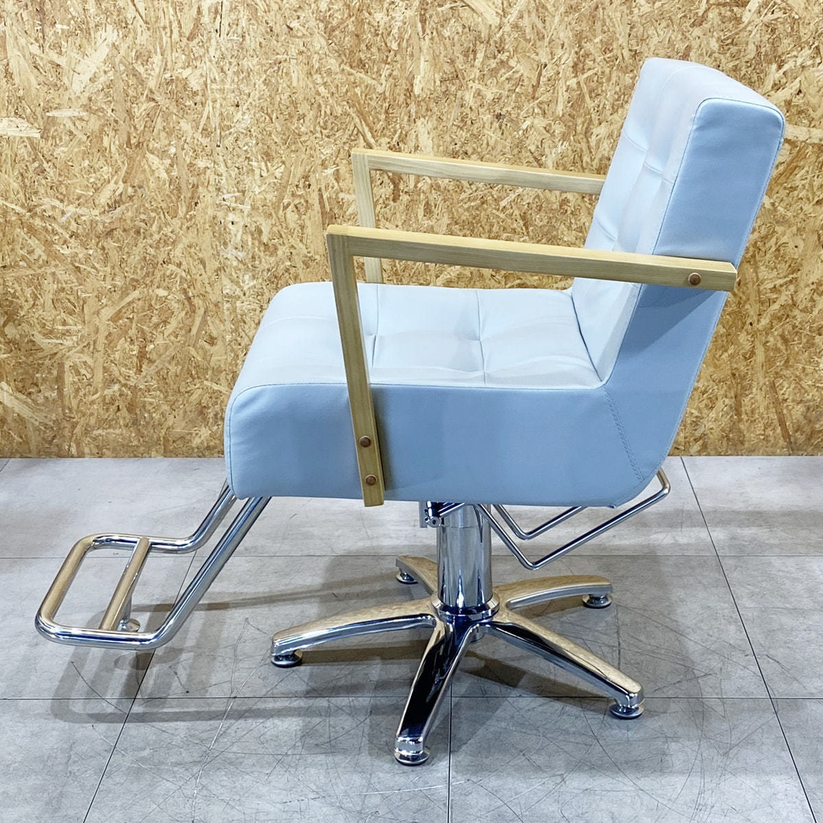 中古】ビューティガレージ 『スタイリングチェアALBERO（アルベロ）HD