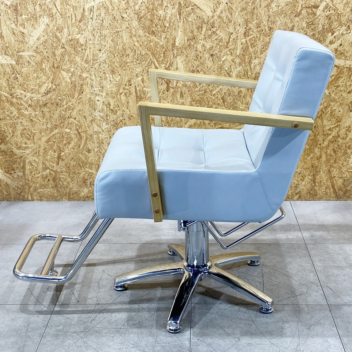 中古】ビューティガレージ 『スタイリングチェアALBERO（アルベロ）HD