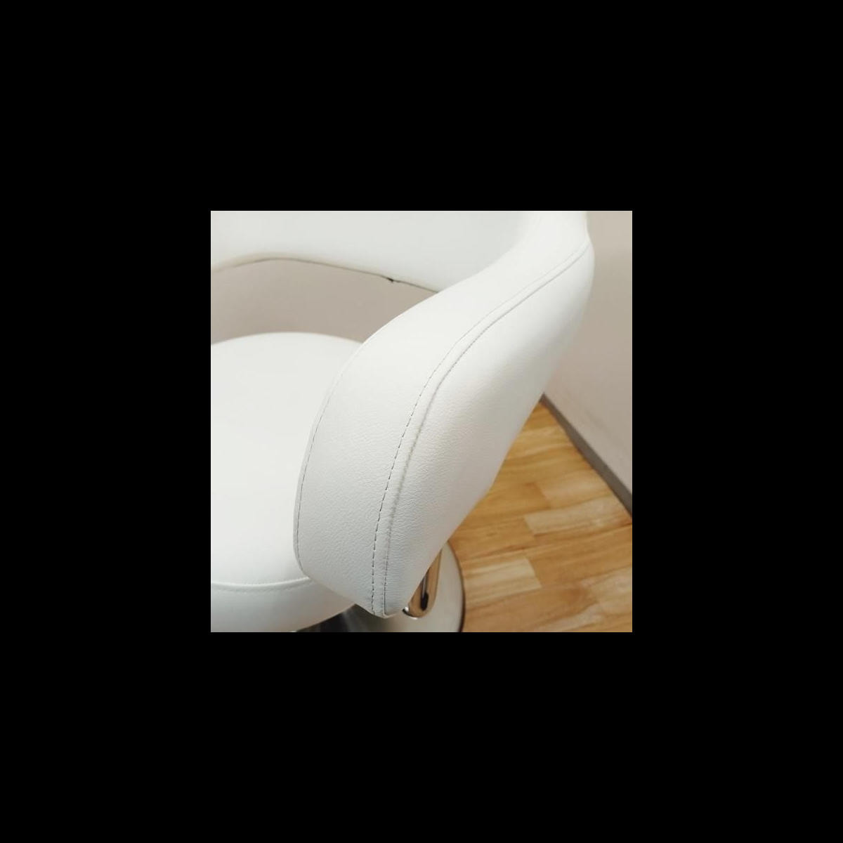 タカラベルモント Minamo ミナモ ホワイト 純正レザー 丸ベースの卸