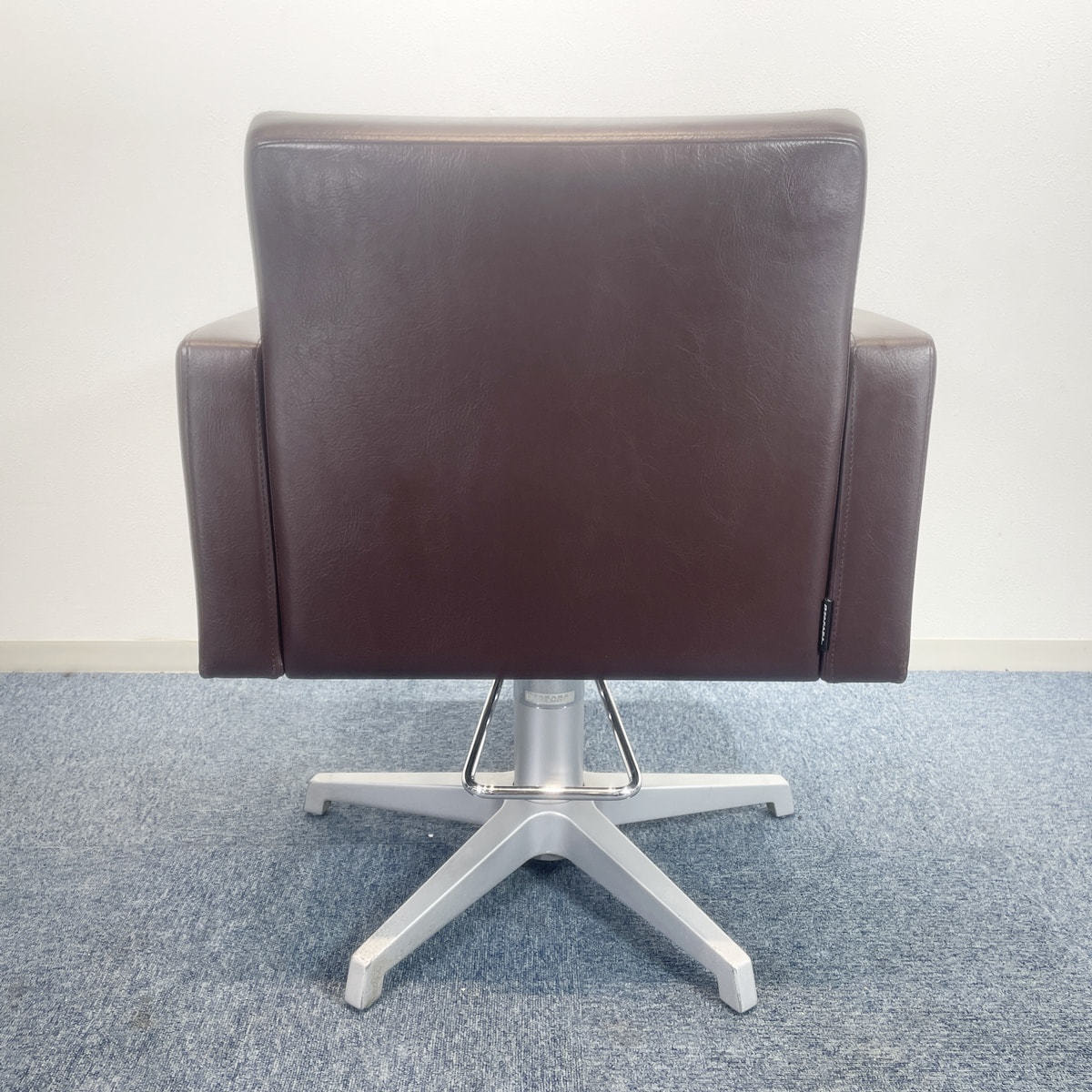 LIM chair 03（リム チェア 03）の卸・通販 | ビューティガレージ