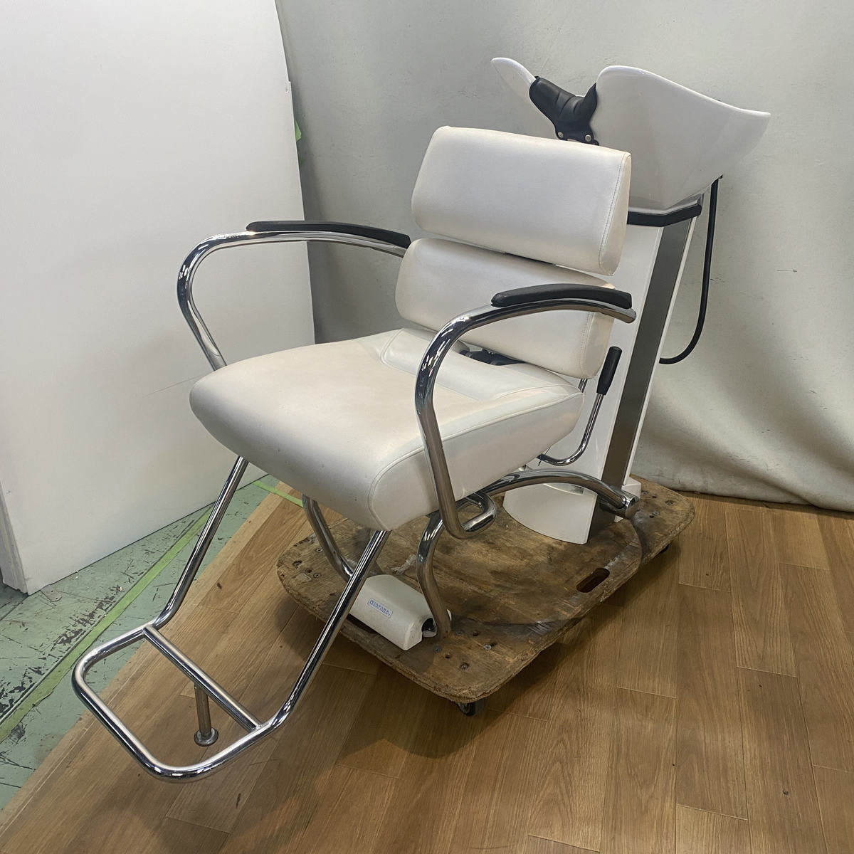 ガレージテーブル　アメリカン　ホワイト　ゆーじの工房 NSR KAZE（カゼ) ホワイトの卸・通販 | ビューティガレージ