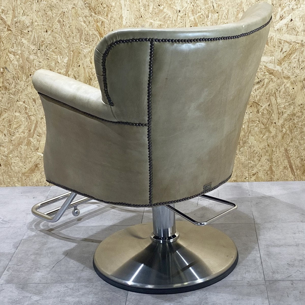 タカラベルモント スタイリングチェア HALO