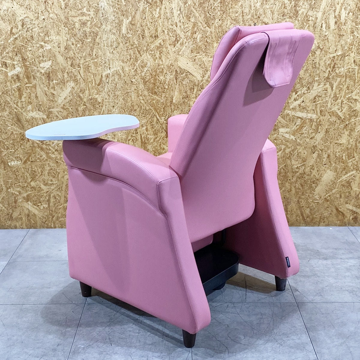 中古】タカラベルモント ネイルチェア 『REINE II Cil（レーヌ2 シル