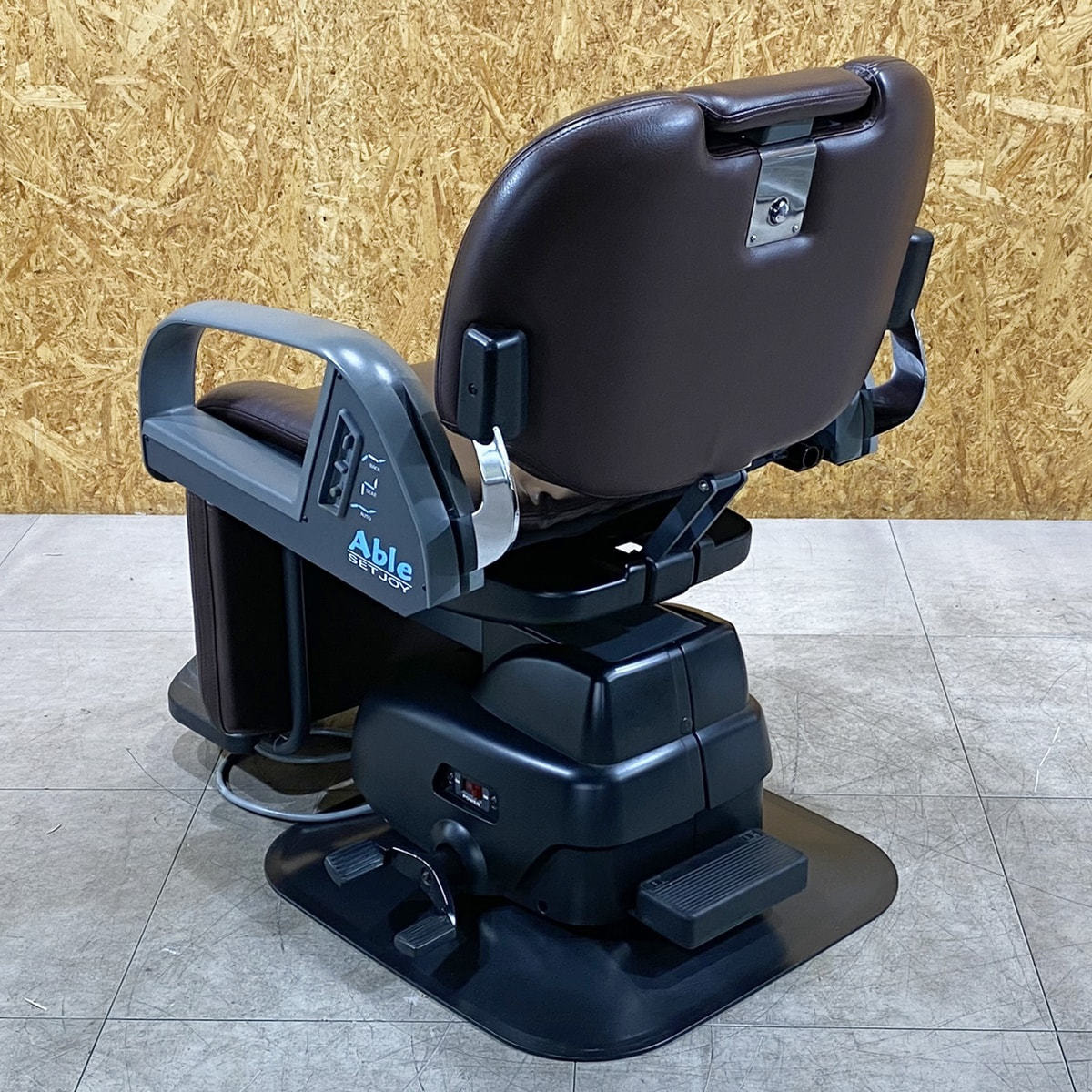 中古】タカラベルモント 多目的椅子 『SET JOY Able（エイブル