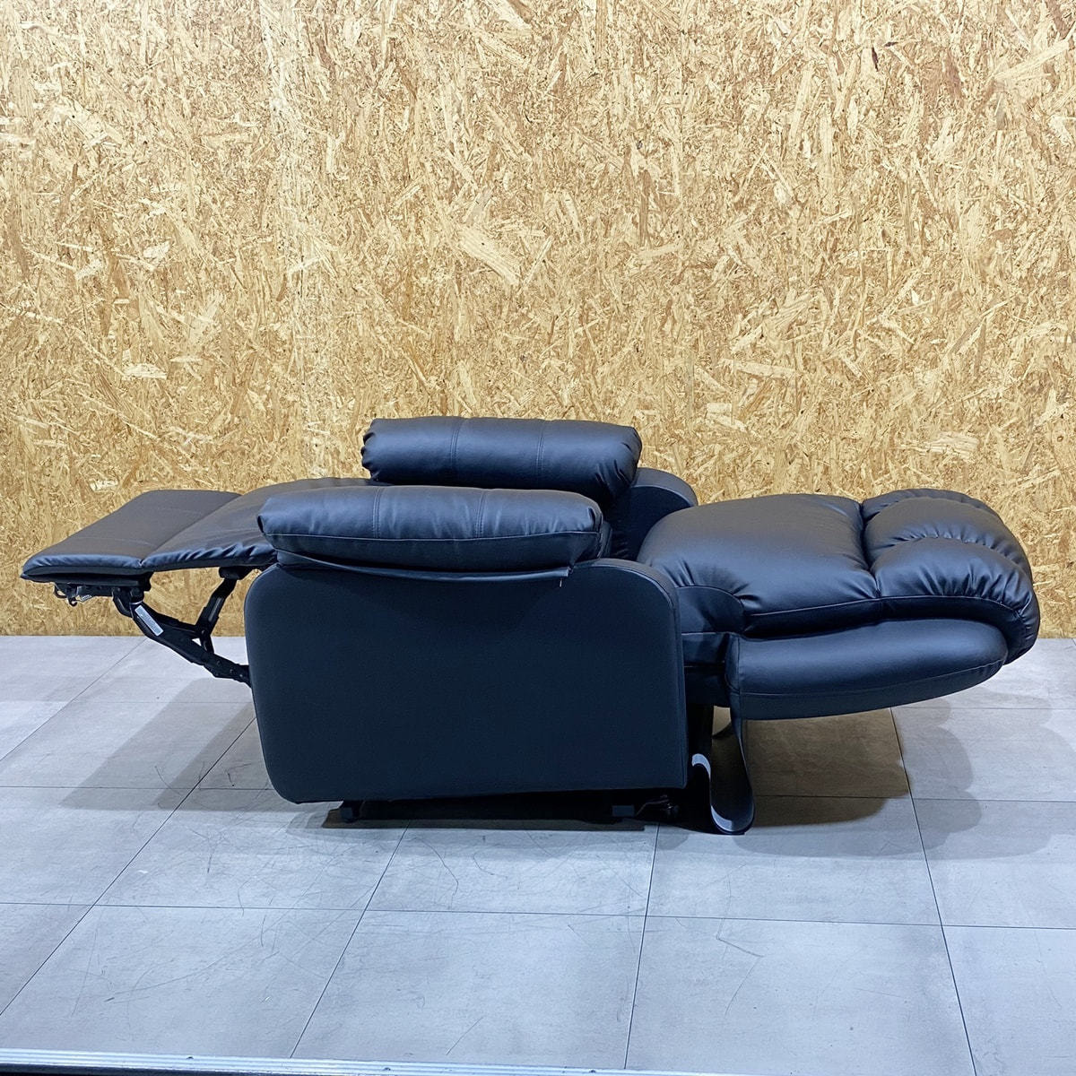 中古】ビューティガレージ 電動ラウンジチェア『SHIFFON Jr