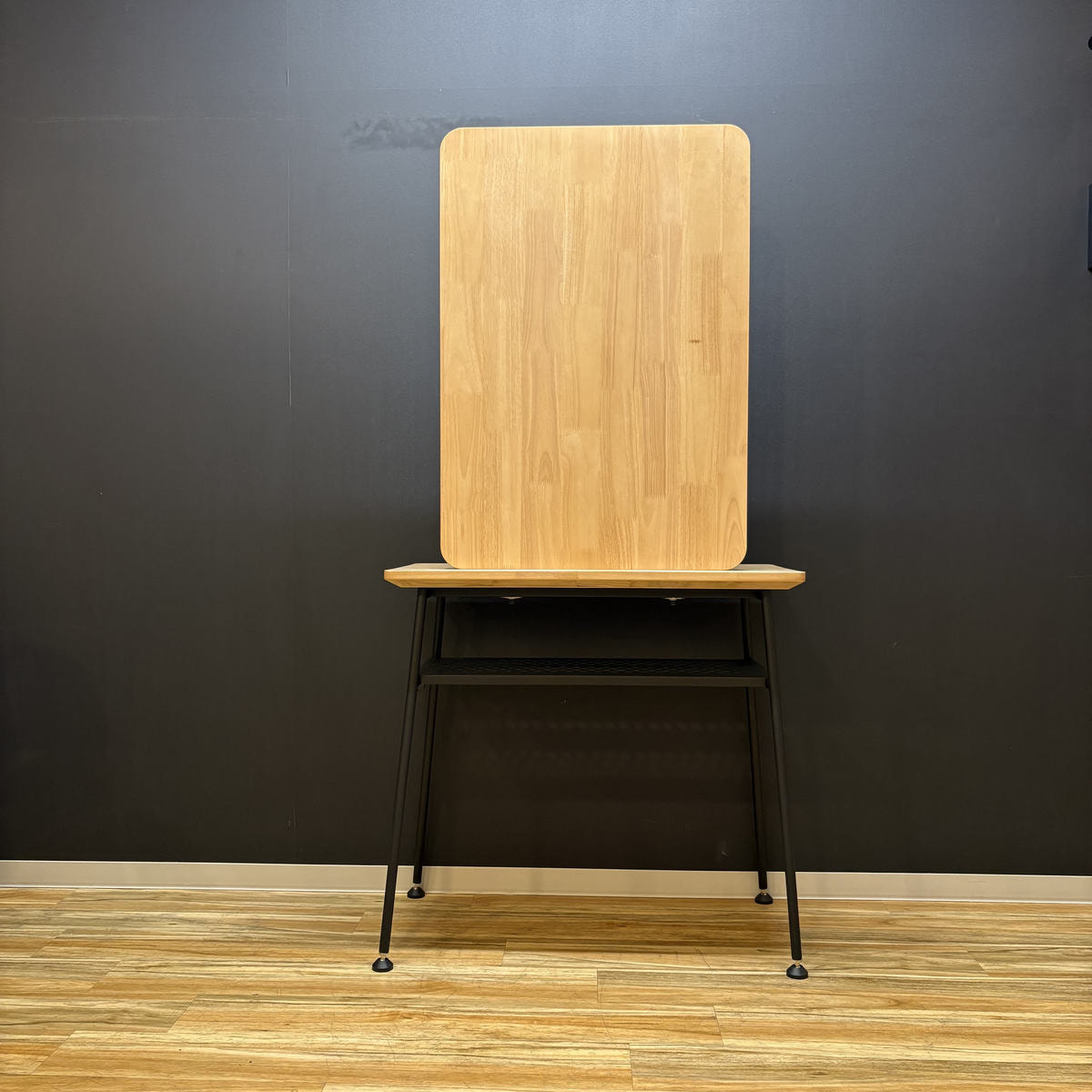 アウトレット】ウッド ＆ アイアンドレッサー Poker(脚部：ブラック)の