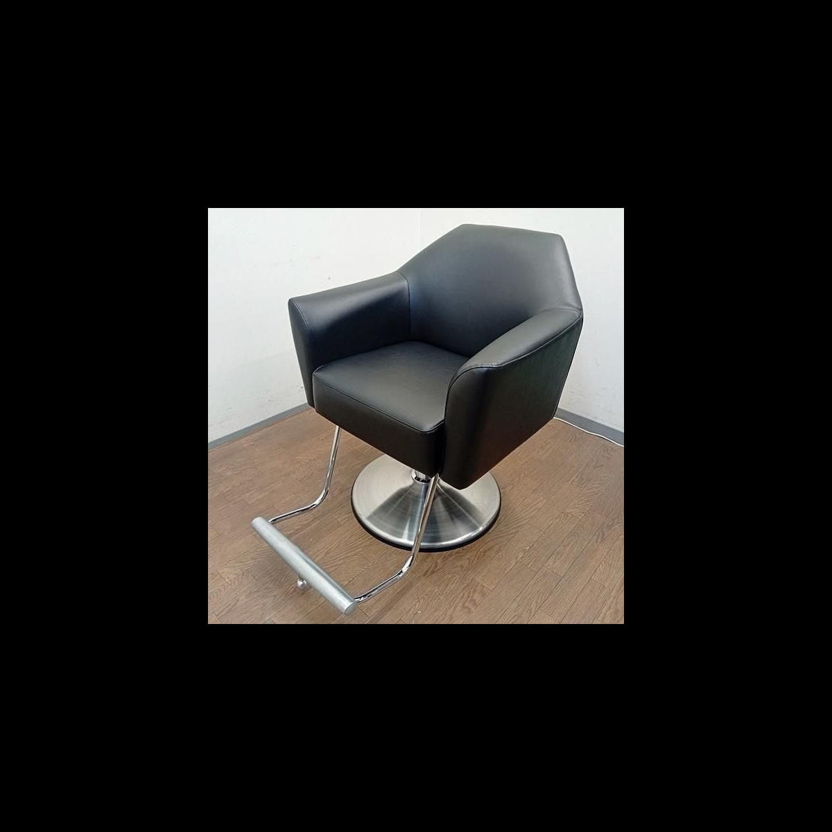 タカラベルモント STYLING SOFA II Morb ブラック アルミバー付 丸盤