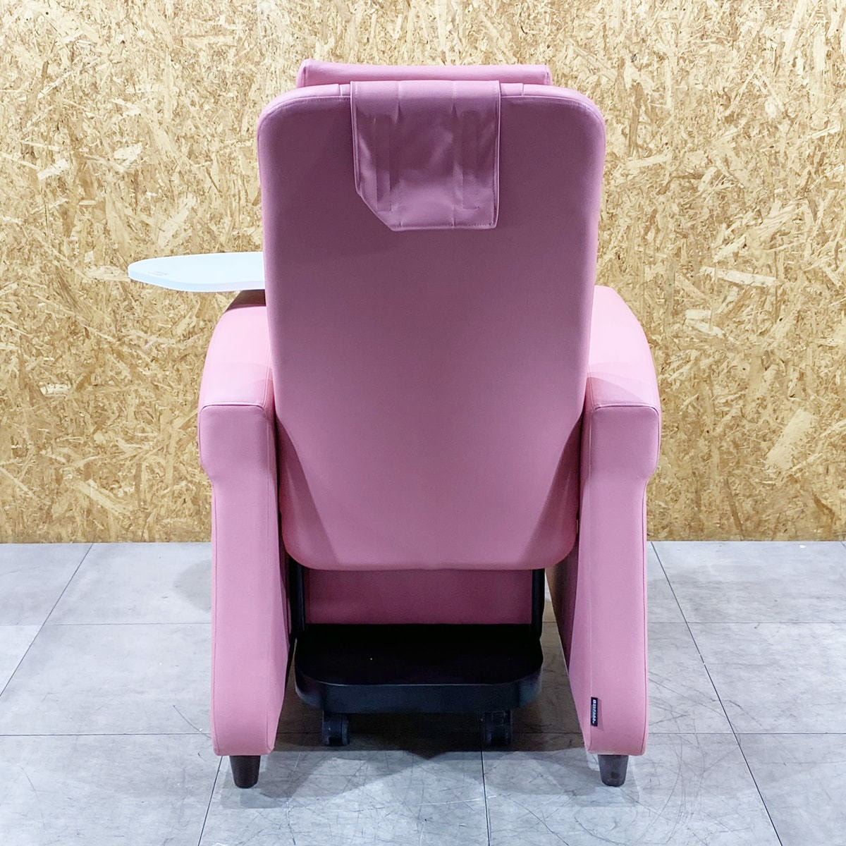 中古】タカラベルモント ネイルチェア 『REINE II Cil（レーヌ2 シル